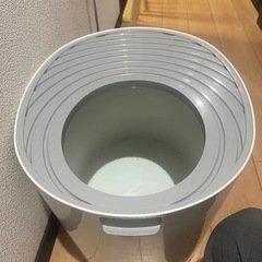 猫トイレ＆自動給餌器 の画像