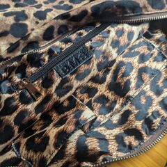 美品✨️ヒョウ柄の布製ショルダーBAGの画像