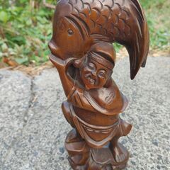 木彫りの恵比寿様 高さ 31cm × 幅 11cmの画像