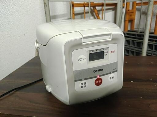 TIGER タイガー マイコン炊飯ジャー 炊きたて 3合炊き JAI-B550 （WU）ホワイト 2011年製