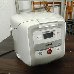 TIGER タイガー マイコン炊飯ジャー 炊きたて 3合炊き J...