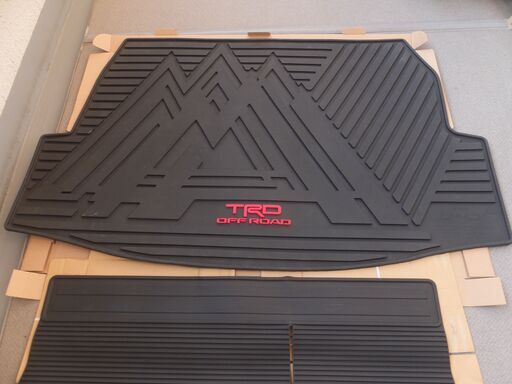 RAV4 50系 TRD ラゲッジマット