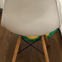 木脚チェアの画像