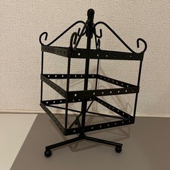 回転式アクセサリースタンド フライングタイガーの画像