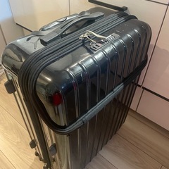 ジャンク品 キャリーケース