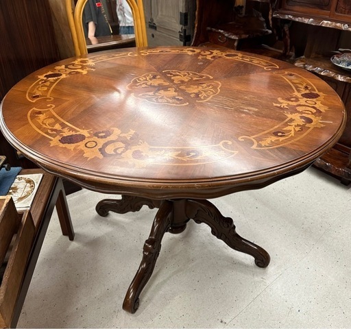 ヨーロピアンテーブル