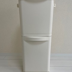 ダストボックス