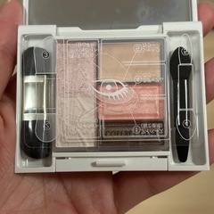 未使用品　アイシャドウ　コフレドール　ピーチブラウン　　の画像