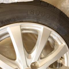 スタッドレスタイヤの画像