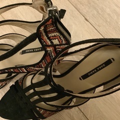 ZARA BASIC ザラ ベーシック サンダル  used サイズ37  ヒール8.5センチ程度の画像