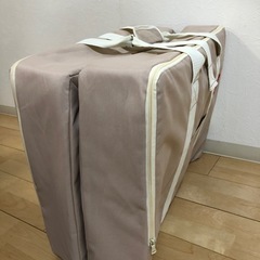 旅行用ベビーベッドの画像