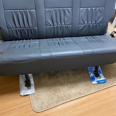 ハイエース２００系　セカンドシートの画像