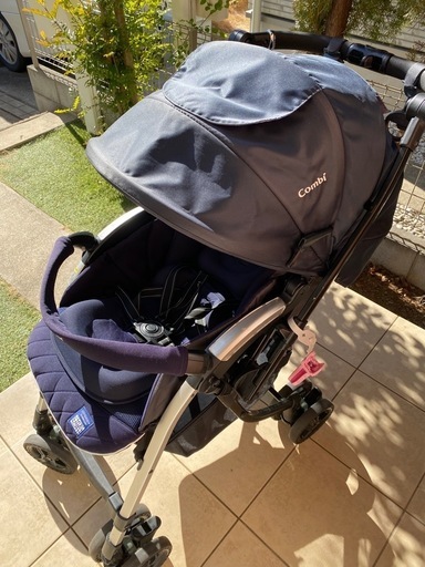 コンビ　conbi 　　ベビーカー