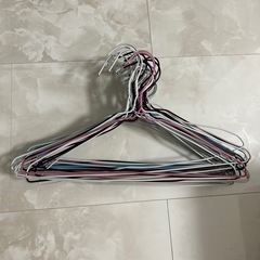 ワイヤーハンガー×27本