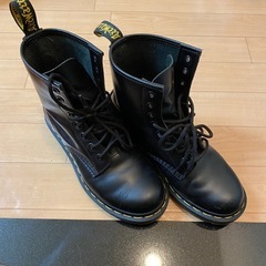 ドクターマーチン　　取引者決定 しました。