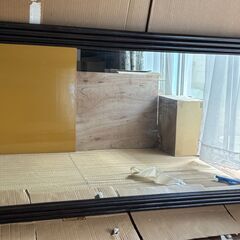 180cm × 80cm 大型の鏡　です。　壁にうまく取り付けて...