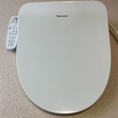交渉中【中古美品】パナソニック 電気温水便座（ウォシュレット）ビ...