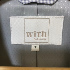 黒ストライプ　スーツの画像