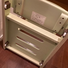 子供用学習椅子の画像