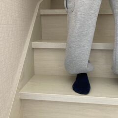 【秋田県で床鳴り・階段鳴りでお困りの方必見】剥がさない床鳴りならおまかせください！ - 秋田市