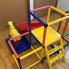 子供用　ジャングルジム滑り台の画像
