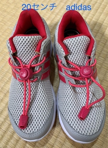 試着のみ　adidasスニーカー20センチ