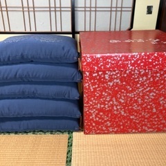 客用座布団　銘仙サイズ　55✖️59cm 厚さ12cmの画像