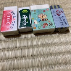 消しゴム　新品　未使用　未開封　4個　おまとめ　セットの画像
