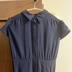【最終値引き】ナチュラルビューティーベーシック　ワンピース　美品　ネイビーの画像
