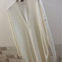 アバハウスルージュヴィフ 　vネックセーター