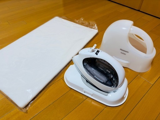 Panasonic アイロン（CaRuRu / 2022年製）