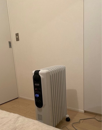 デロンギ　オイルヒーター　