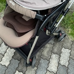 Aprica ベビーカーの画像