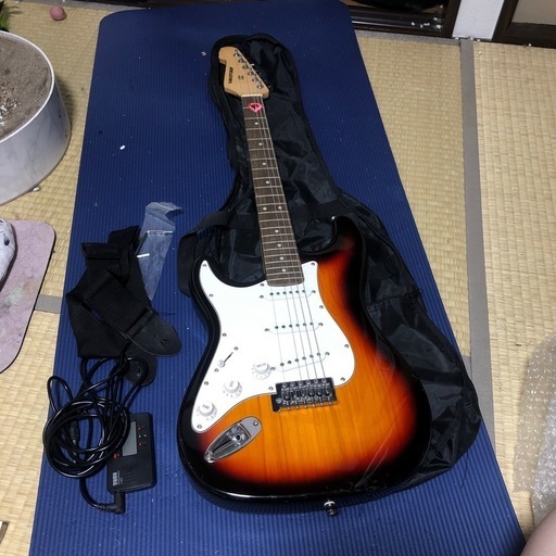 ギター　レフティ