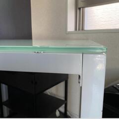 （取引中）ガラステーブル
