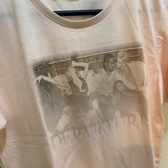 新品未使用メンズH.O.B ピンクTシャツピンクTシャツの画像