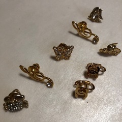 ピンブローチ等　　　決まりました。