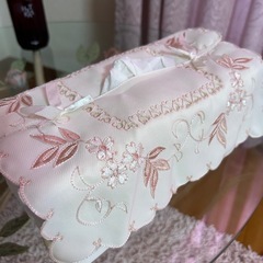 ティッシュケースカバー　刺繍柄