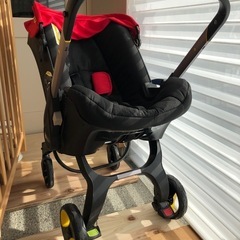 Doona ベビーカー兼用チャイルドシートの画像