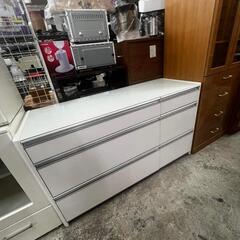 美品 激安 キッチンカウンター サイドボード
13,200円‼️...