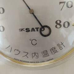 ハウス内温度計の画像