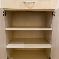 ニトリ　食器棚　キャビネット　キッチン収納　の画像