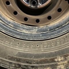 145R12 6PR  ホイール　ホイールキャップ付き　4本の画像