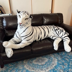 特大ぬいぐるみ　ホワイトタイガー②