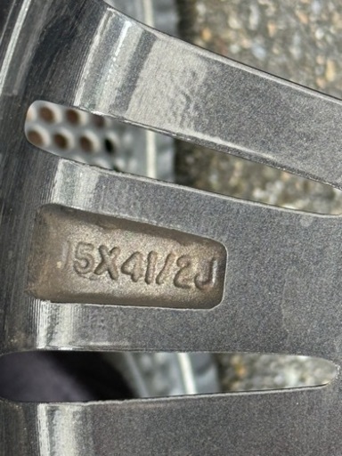 車のパーツ タイヤ、ホイール