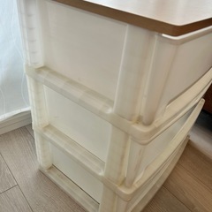 無料 衣装ケースの画像