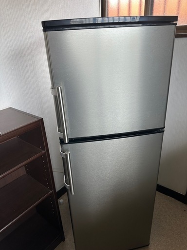 冷蔵庫　ほぼ未使用品　引き取りの方のみ！