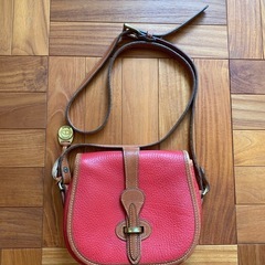 【Dooney & Bourke】赤レザーショルダーバッグ