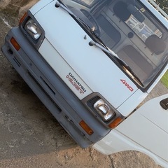 ダイハツ　軽トラックMT 4WD
