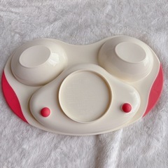 美品リッチェル プレート２枚セットの画像